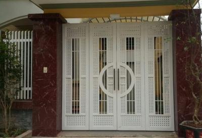 Làm cửa sắt sơn cửa sắt Quận Bình Tân