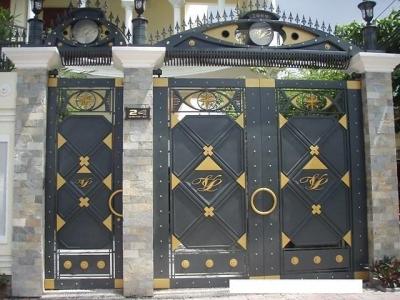 Làm Lan Can Cầu Thang Sắt Mỹ Thuật Tại Quận Bình Tân