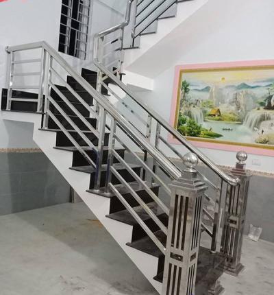  Làm Lan Can Sắt Kỷ Nghệ Tại Củ Chi