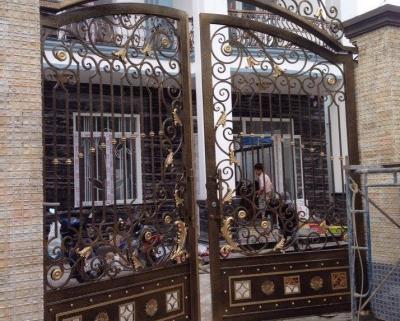 Xưởng gia công cửa sắt tại quận Tân phú